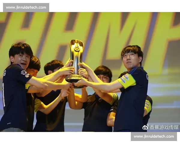 焦点对决引爆赛场激情谁能问鼎巅峰荣耀之战年度巅峰强者争锋再临 - 副本 (2)